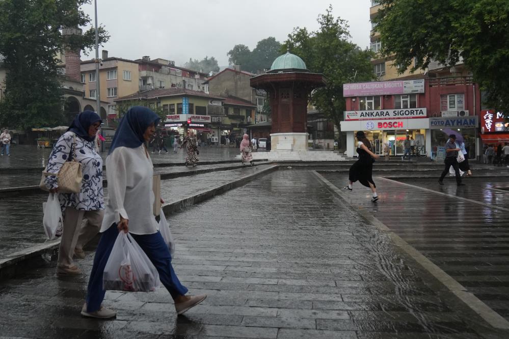 Meteoroloji tahminini paylaştı: Bursa’da ‘yaz havası’nın sonu kış! Tam 17 derece…