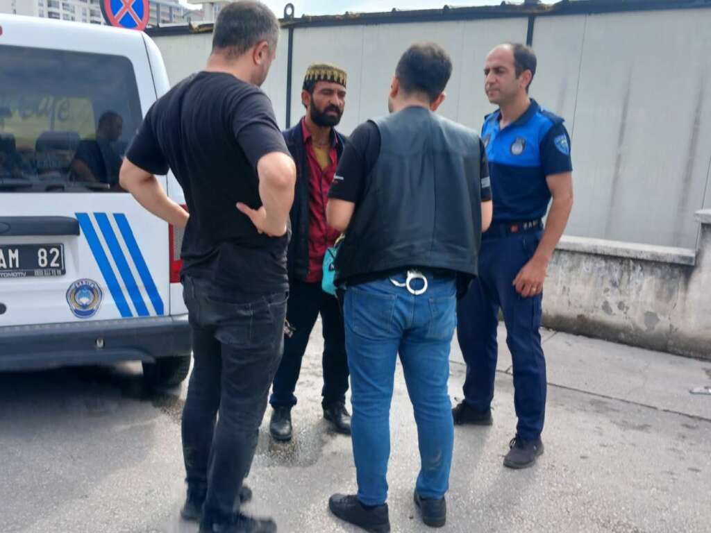 Gemlik’te organize dilencilere Zabıta ve Emniyet darbesi