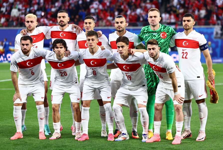 A Milli Futbol Takımı yarı final için Hollanda karşısında