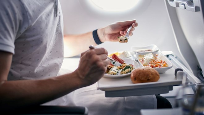 ABD’de 277 yolculu uçak, bozuk yemek nedeniyle acil iniş yaptı