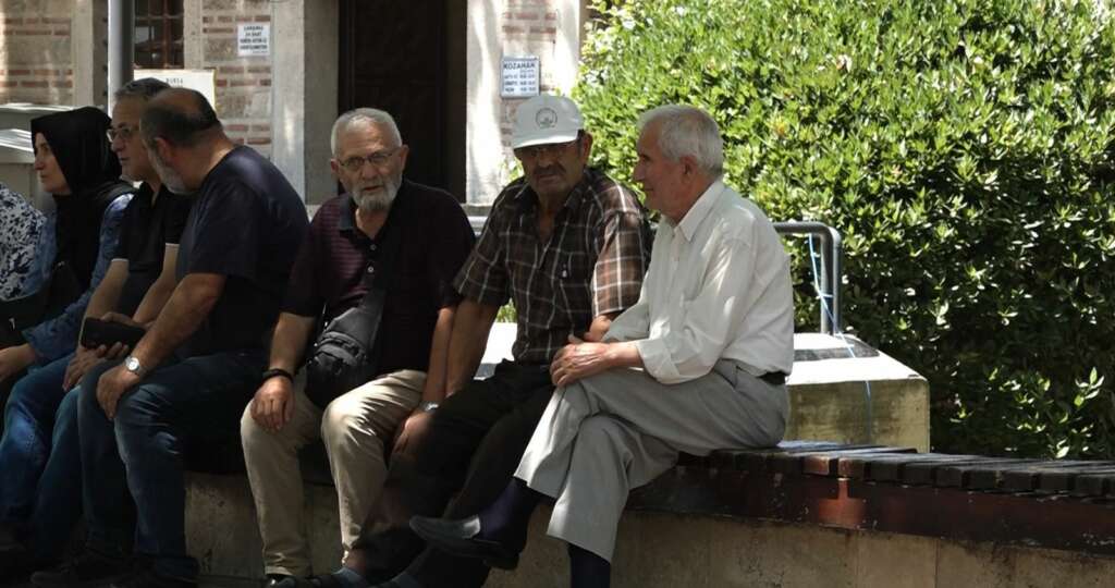 Norm Sokakta: Bursalılar en düşük emekli maaş zammını yeterli buldu mu?