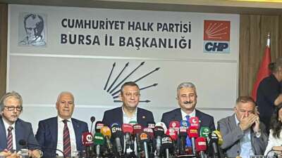 CHP Genel Başkanı Özel Bursa’da: Siz bizi çok hafife alıyorsunuz!