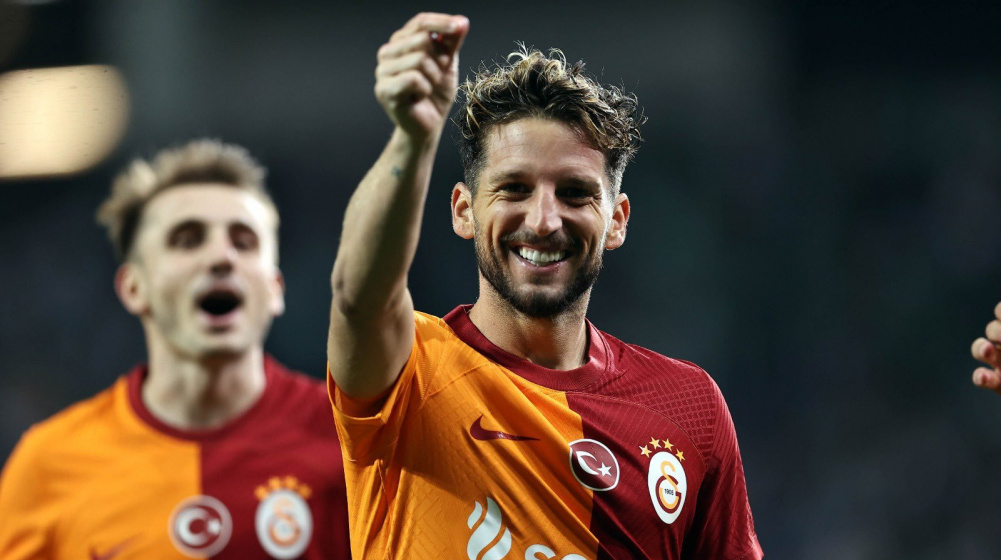 Galatasaray, Mertens’in sözleşmesini uzattı