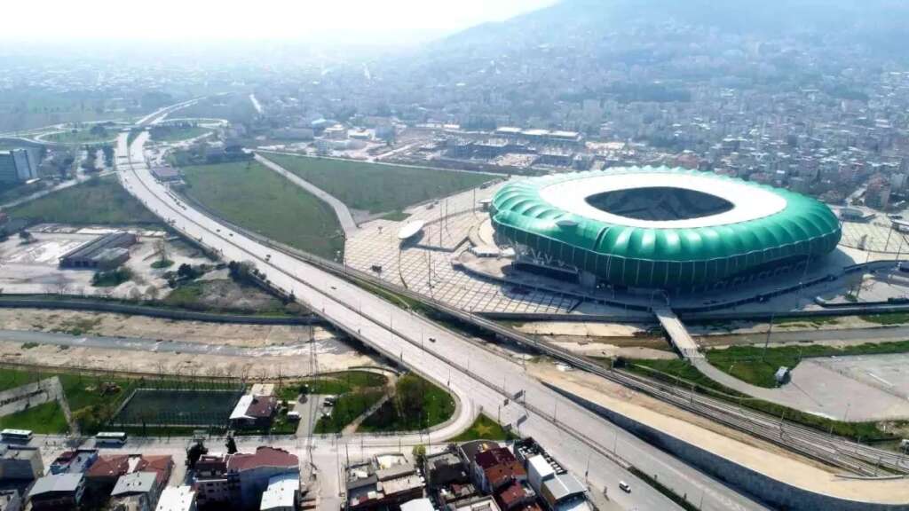 Bursa trafiğine 30 Ağustos ayarı! İşte trafiğe kapatılacak yollar…