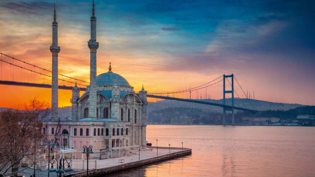 İstanbul turizmde ilk 7 ayda tüm yılların rekorunu kırdı