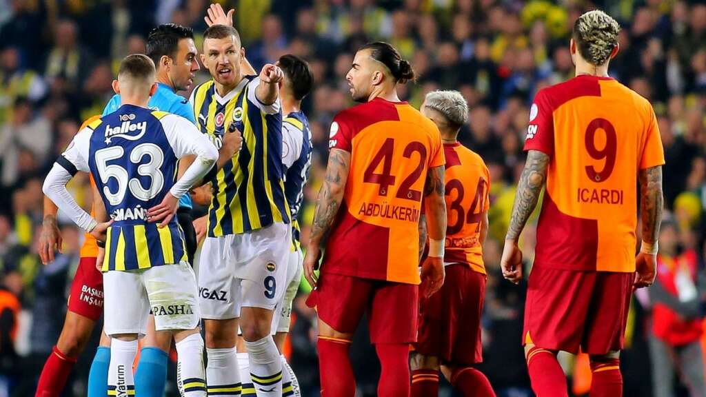 Fenerbahçe – Galatasaray derbisinin hakemi belli oldu!