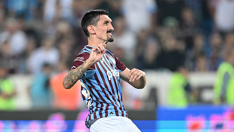 Trabzonspor’un yıldızı maça devam edemedi