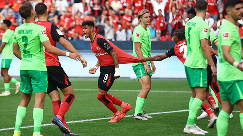 Bundesliga’da 7 gollü maç: Bayer Leverkusen galibiyete son dakikalarda bulduğu golle uzandı