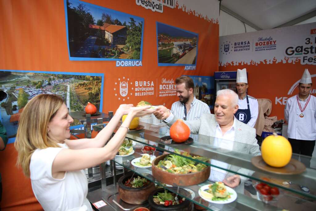 Bursa lezzete koştu… Gastronomi Festivali’ni 500 bin kişi ziyaret etti