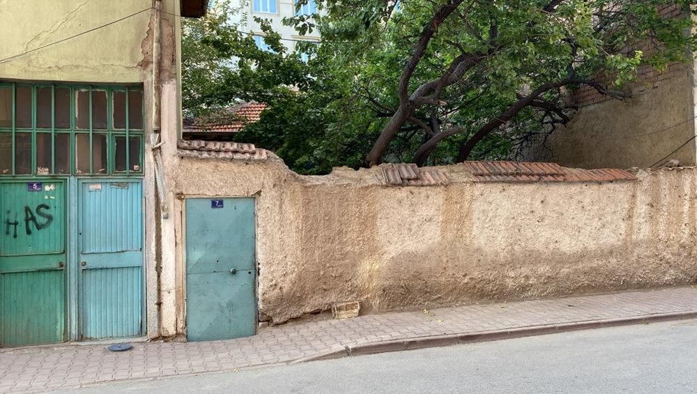 Bahçedeki vahşet! Kayıp kadın toprağa gömülü bulundu