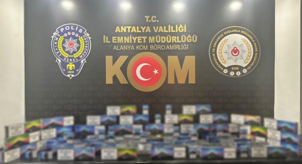 Antalya’da 5 ilçede kaçak tütün operasyonu: 15 şahsa adli işlem