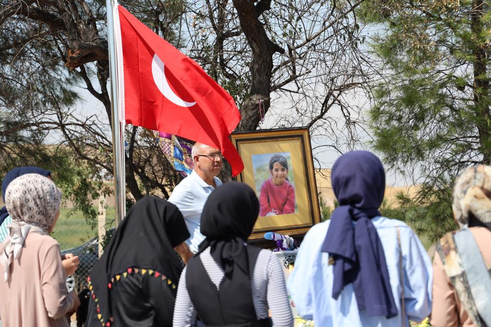 Türkiye’nin dört bir yanından Narin’e ziyaret!