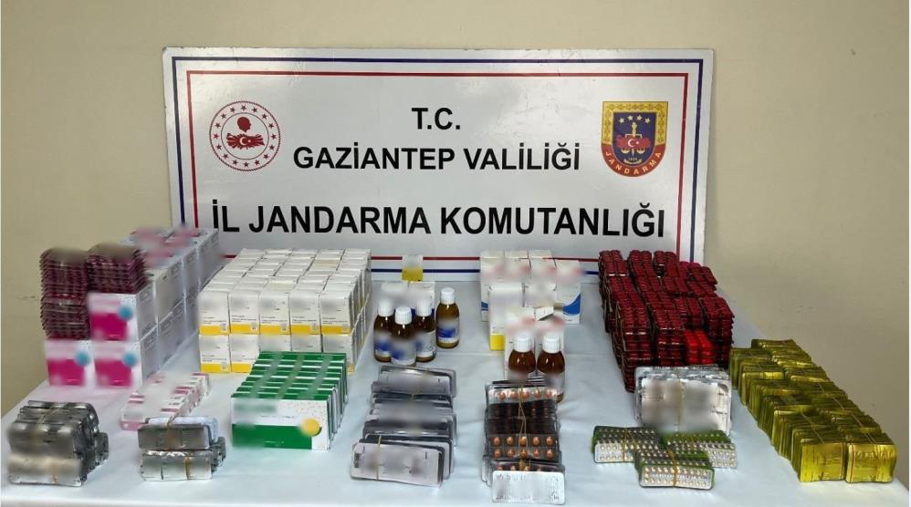 Gaziantep’te jandarmadan kaçak ilaç operasyonu: 2 gözaltı