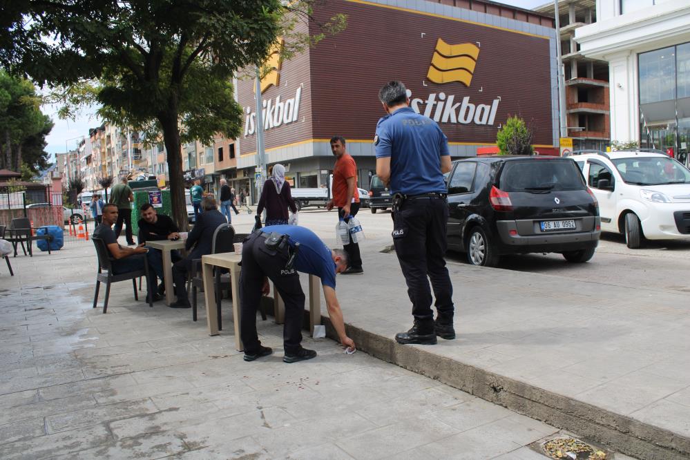 2 bacanağın bıçaklı kavgasında kan aktı