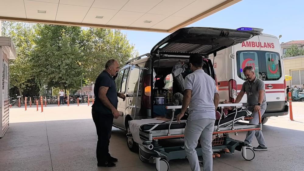 Bursa’da spiralle ahşap keserken kendini yaraladı