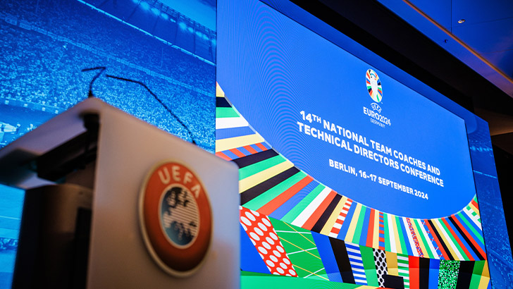 Vincenzo Montella, UEFA Milli Takım Teknik Direktörleri Konferansı’na katıldı