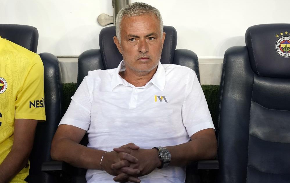 Jose Mourinho, Fenerbahçe’de ilk derbisine çıkacak