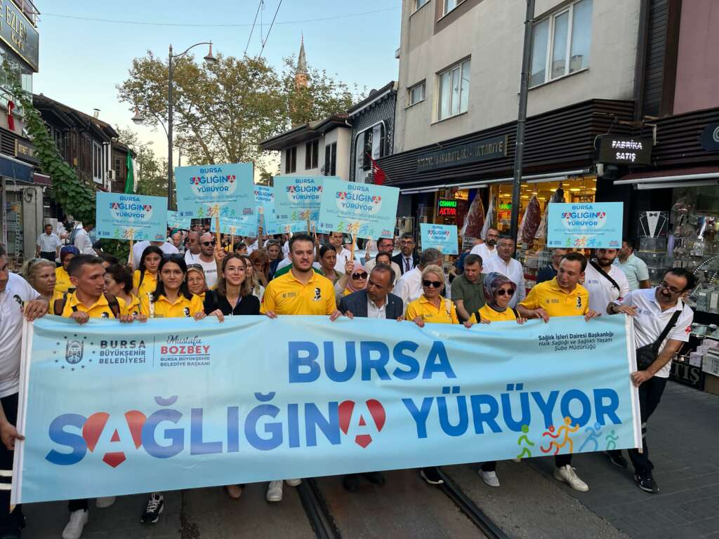 Bursa’da Halk Sağlığı Haftası kapsamında Bursa sağlığı yürüyüşü