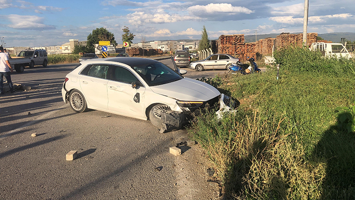 Bursa’da motosiklet ile otomobil çarpıştı: 1 ölü, 1 yaralı