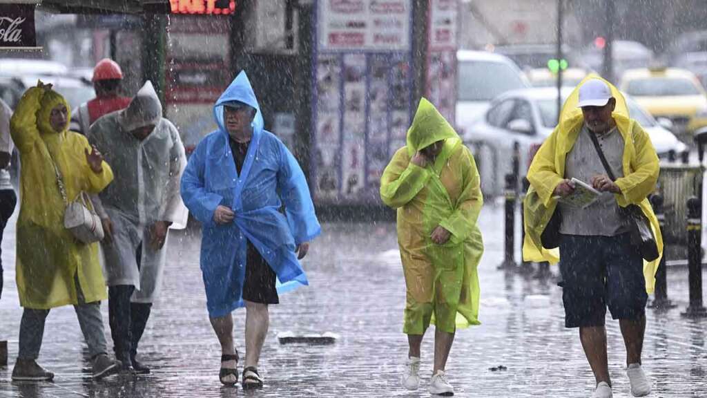 Meteoroloji 5 ili uyaydı! Gök gürültülü sağanak geliyor