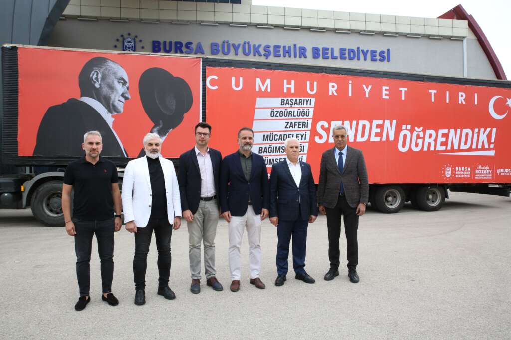 29 Ekim coşkusu ‘Cumhuriyet TIR’ı’ ile Bursa’yı sarıyor