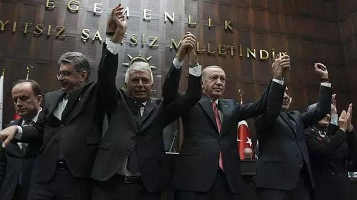 7 ilden 13 belediye başkanı AK Parti’ye katıldı