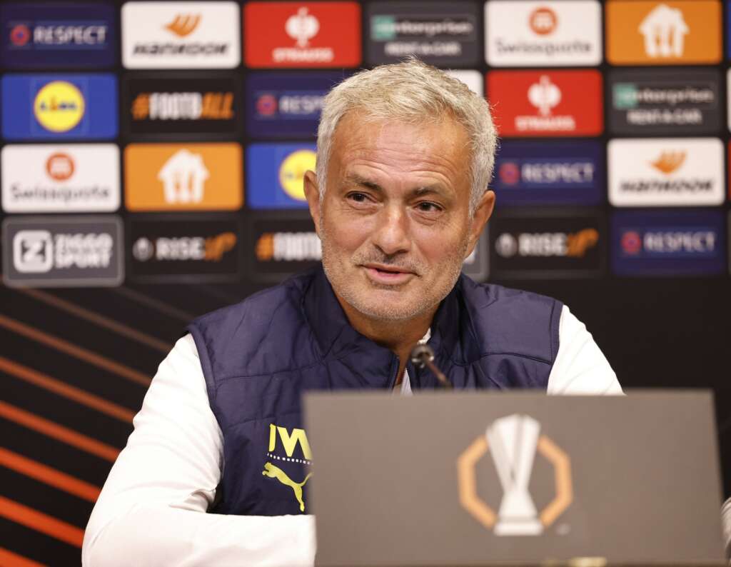 Jose Mourinho: “Buraya gelme kararımdan hiç pişman değilim”