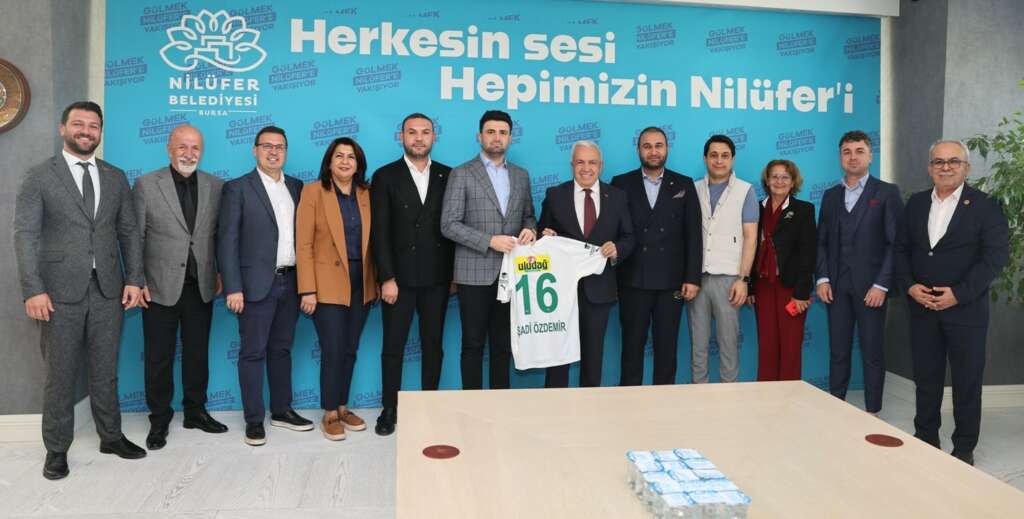 Bursaspor yönetiminden Başkan Şadi Özdemir’e ziyaret