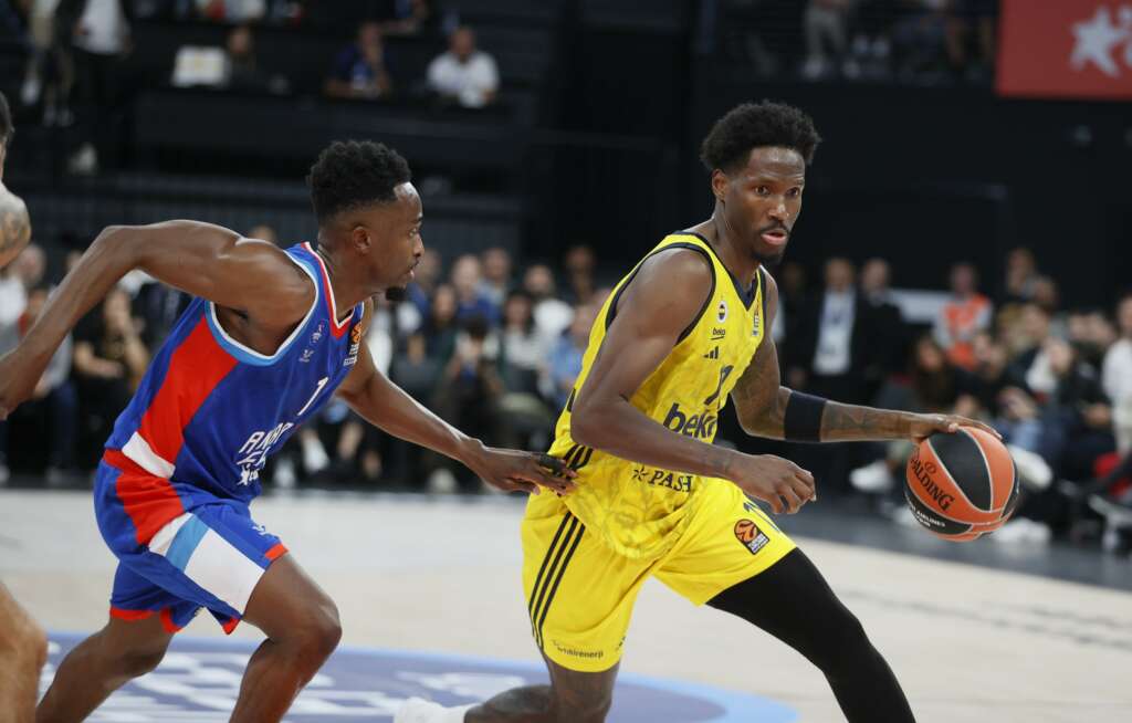 EuroLeague’de Türk derbisinin kazananı Fenerbahçe Beko