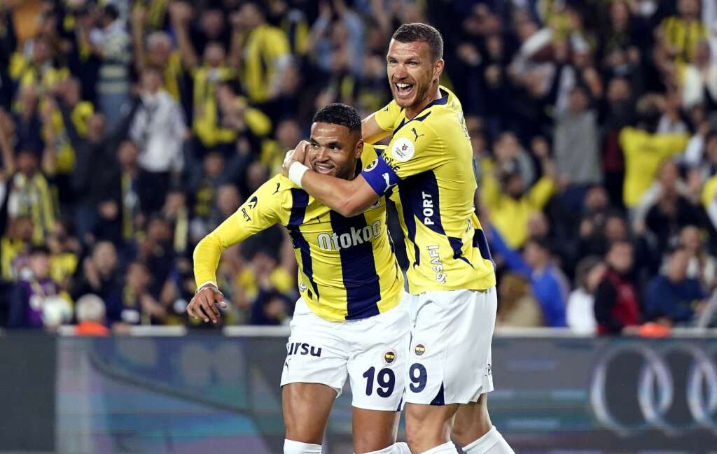 Fenerbahçe forvetleriyle kazandı