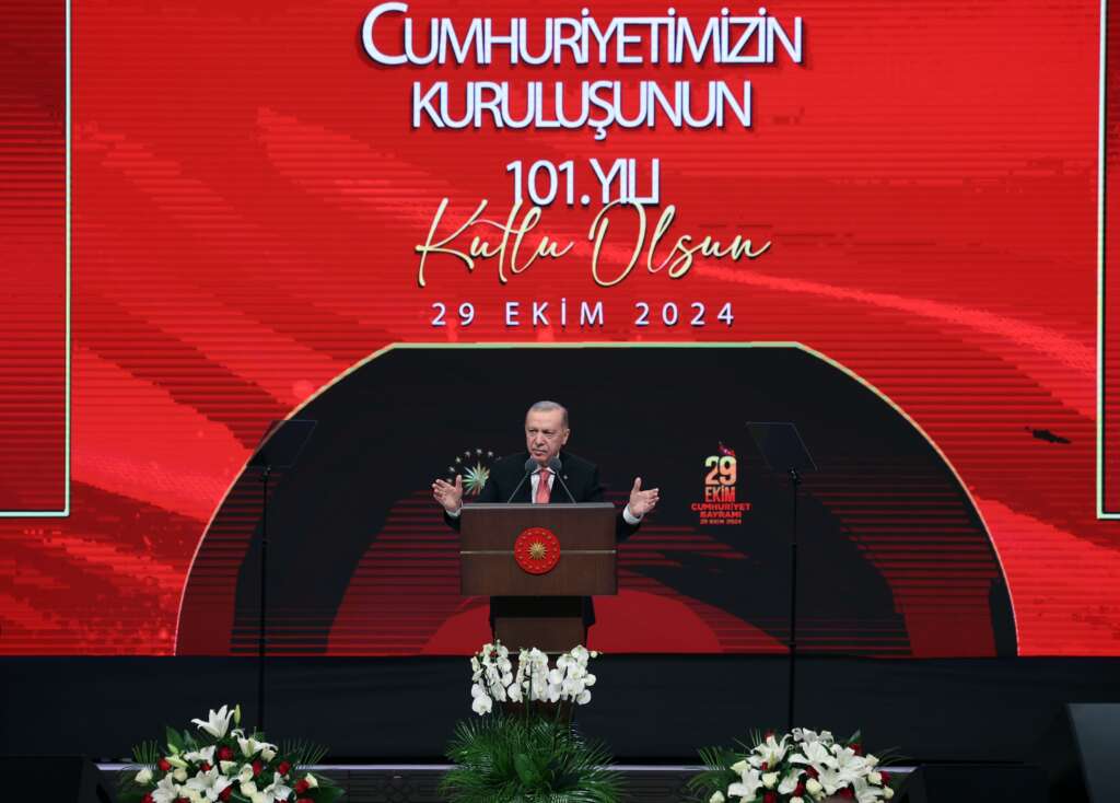 Cumhurbaşkanı Erdoğan: “Yeniden ve daha güçlü bir başlangıcın arifesindeyiz”