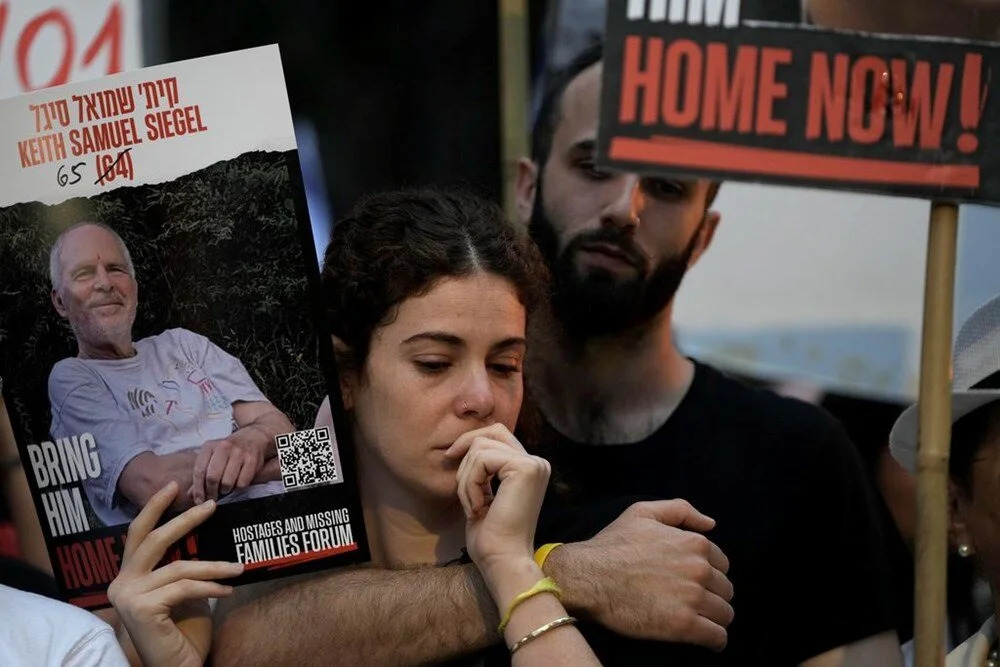 7 Ekim’in birinci yılı: Netanyahu’nun konutunun önünde protesto