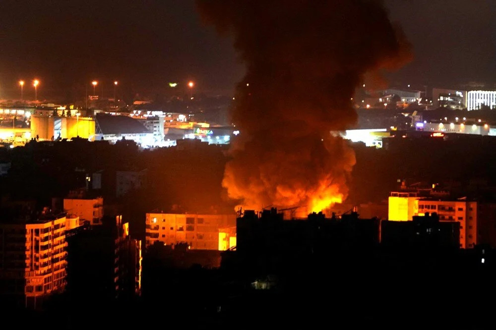 İsrail’den Beyrut’a yeni bombardıman: Dahiye bölgesinde çok sayıda patlama