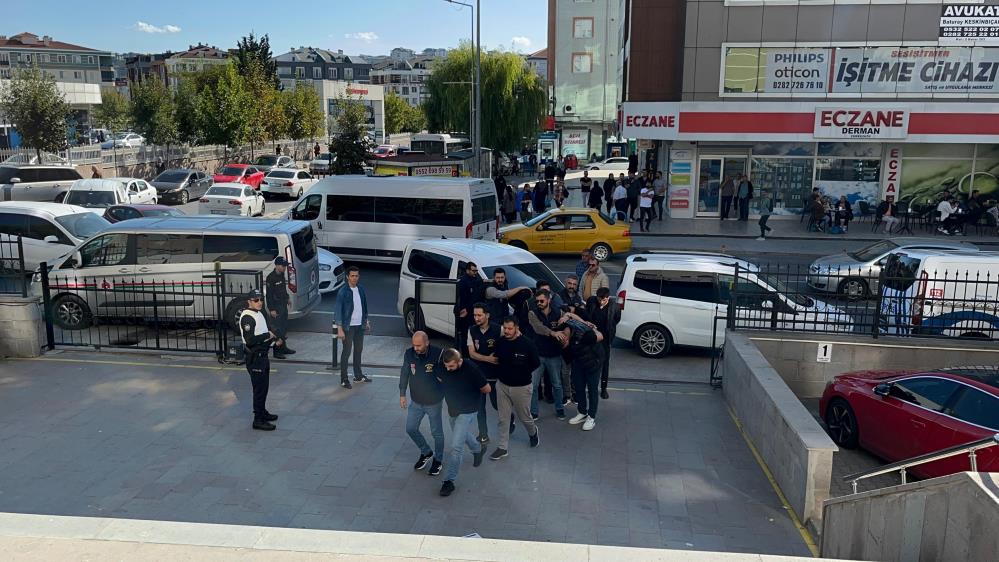 Restoran sahibini bıçaklayan şüpheli tutuklandı