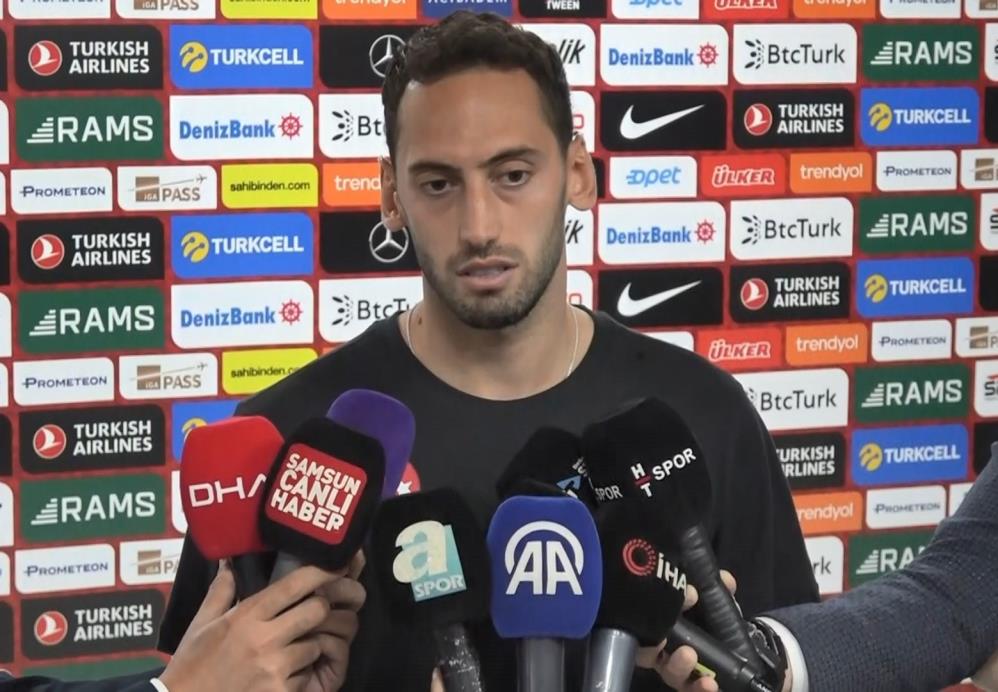 Hakan Çalhanoğlu: Gruptan çıkma şansımızı yüzde 90 görüyorum