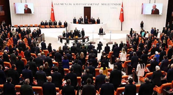 Kulis: Kılıçdaroğlu’na yakın vekiller, delegelere “olağanüstü kurultay için şimdiden imza” telefonu açıyor