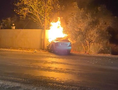 İzmir’de kaza sonrası yanan otomobilin sürücüsü öldü