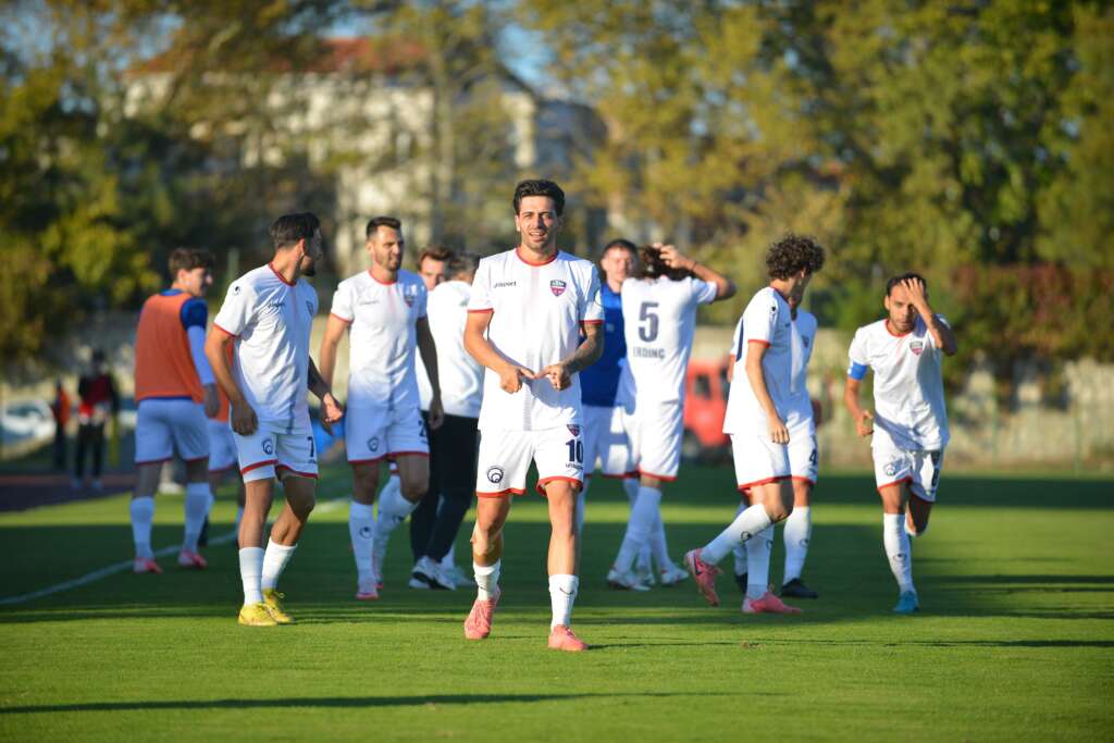 1923 Mustafakemalpaşaspor sahasında kazandı