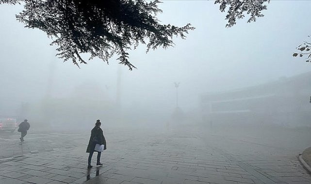 Güneşli günler geride kalıyor, hafta sonu sis, pus ve yağış bastıracak!