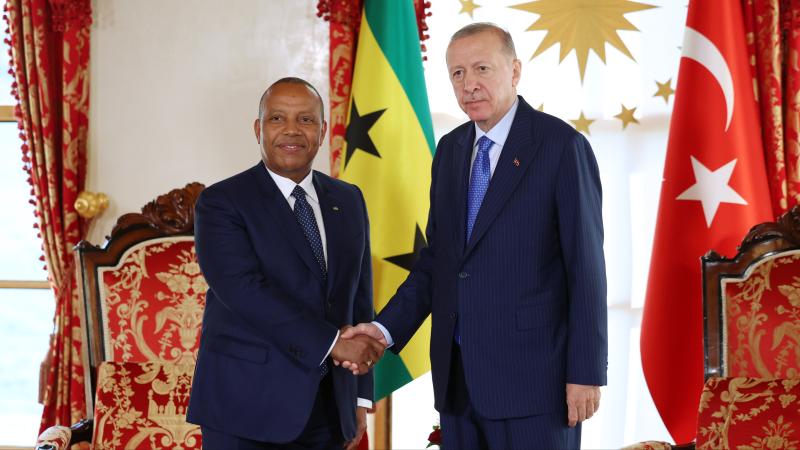 Cumhurbaşkanı Erdoğan, Sao Tome ve Prinsipe Cumhurbaşkanı’nı kabul etti