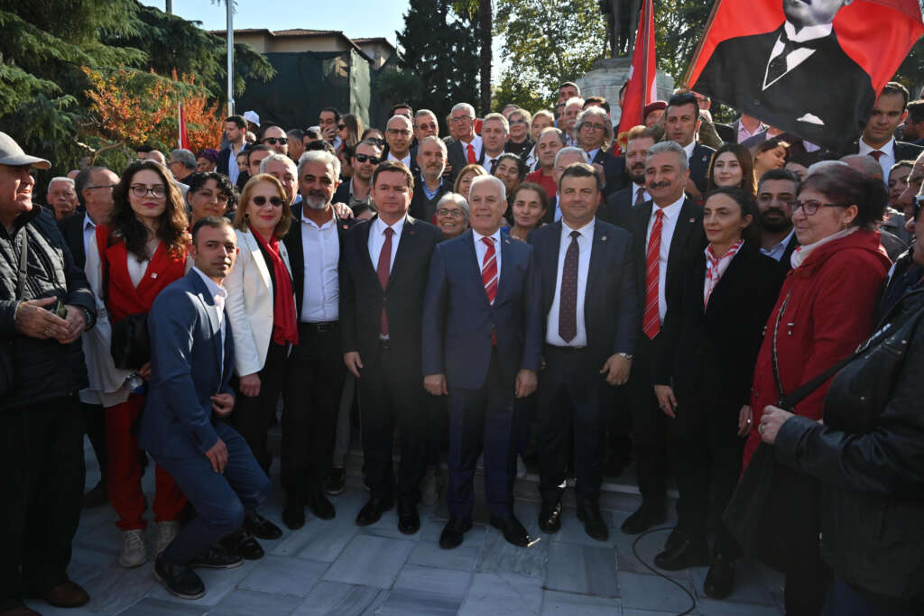 CHP Bursa İl Başkanlığı Cumhuriyet’in 101. yılını coşkuyla kutladı