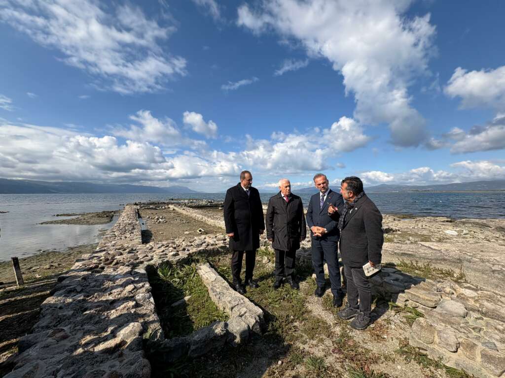 Bozbey İznik’te! ‘İznik sahil şeridi için projelerimiz var’