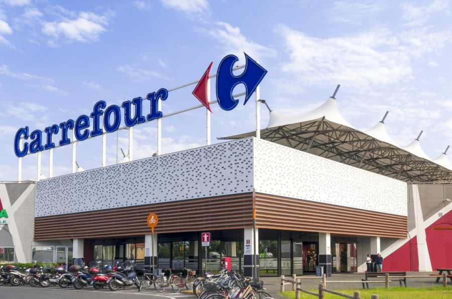 Carrefour tüm mağazaları kapattı