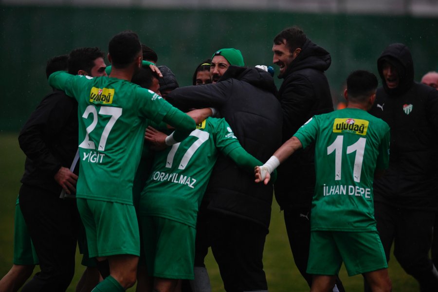 Bursaspor şampiyonluk yolunda! Başkan Çelik tarih verdi