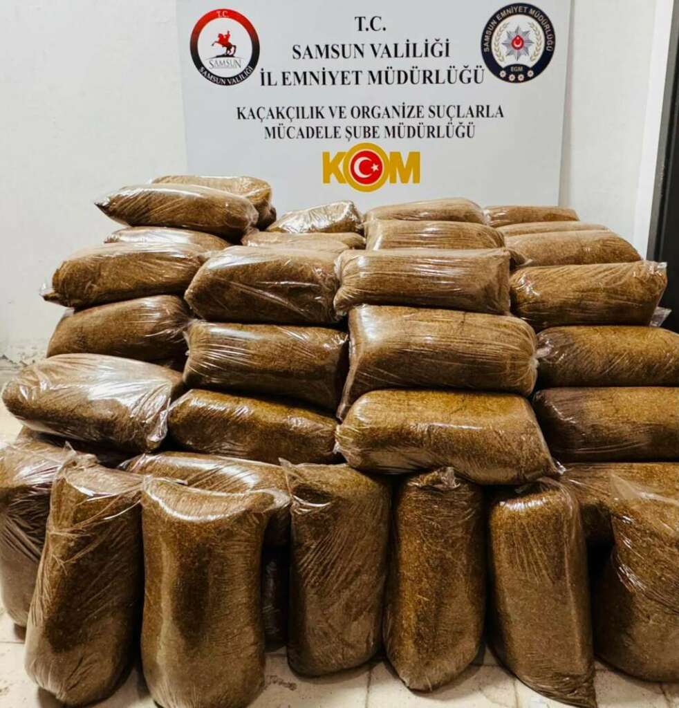 Polisin arama yaptığı araçta 475 kilogram kaçak tütün ele geçirildi