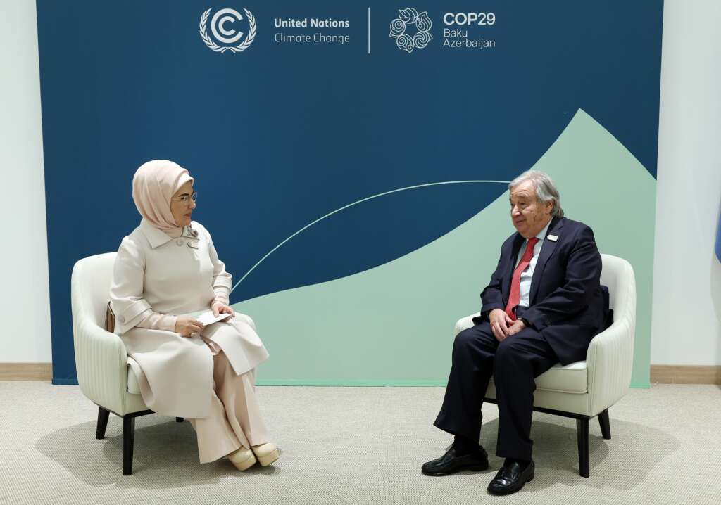 Emine Erdoğan, COP29’da BM Genel Sekreteri Guterres ile görüştü