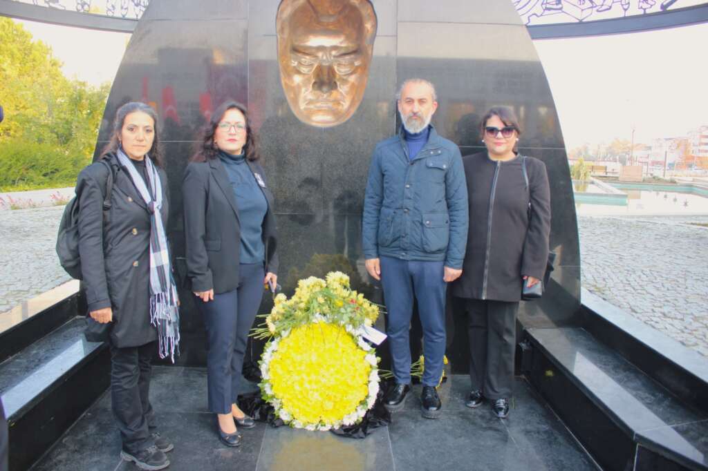 Mimarlar Odası Bursa Şubesi’nden Ata’ya saygı