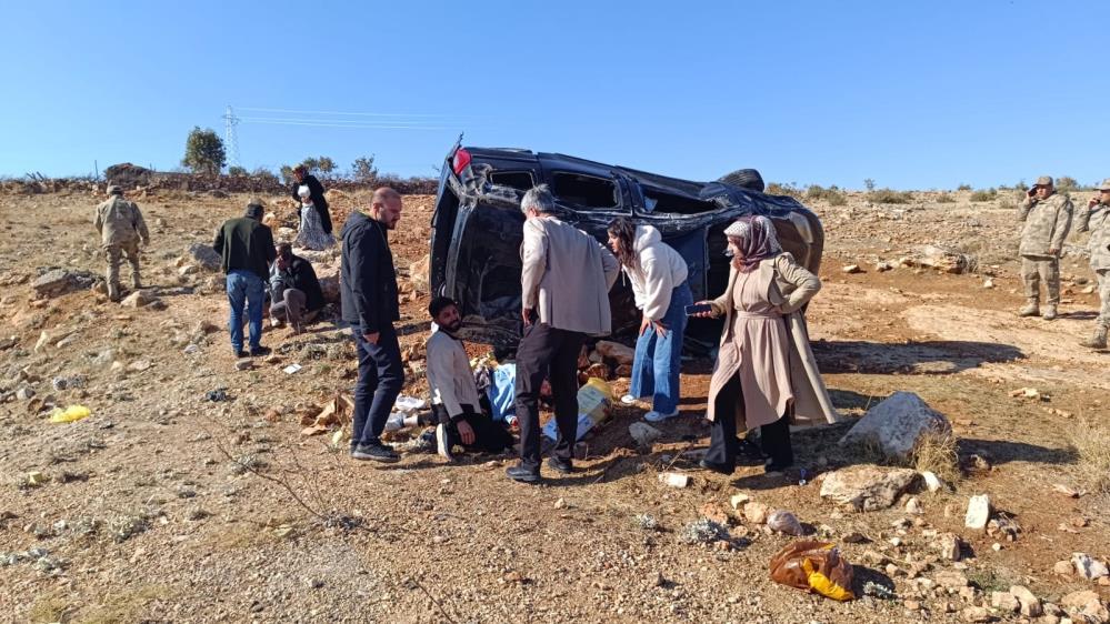 Otomobil takla attı: 3 ölü, 5 yaralı