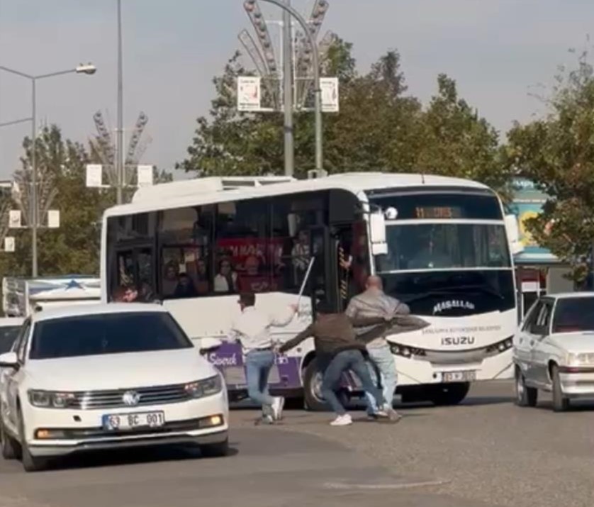 Yolcu minibüsünün şoförüne saldırı