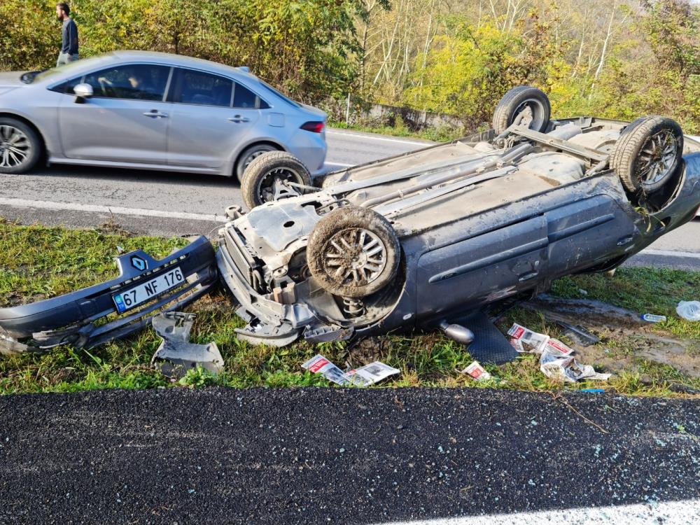 Zonguldak-Ankara kara yolunda feci kaza: 2 yaralı